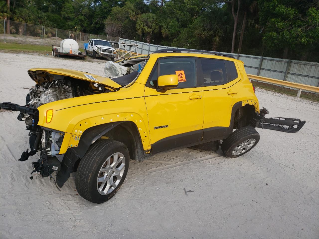 ZACCJABT8GPE12694 2016 Jeep Renegade Latitude