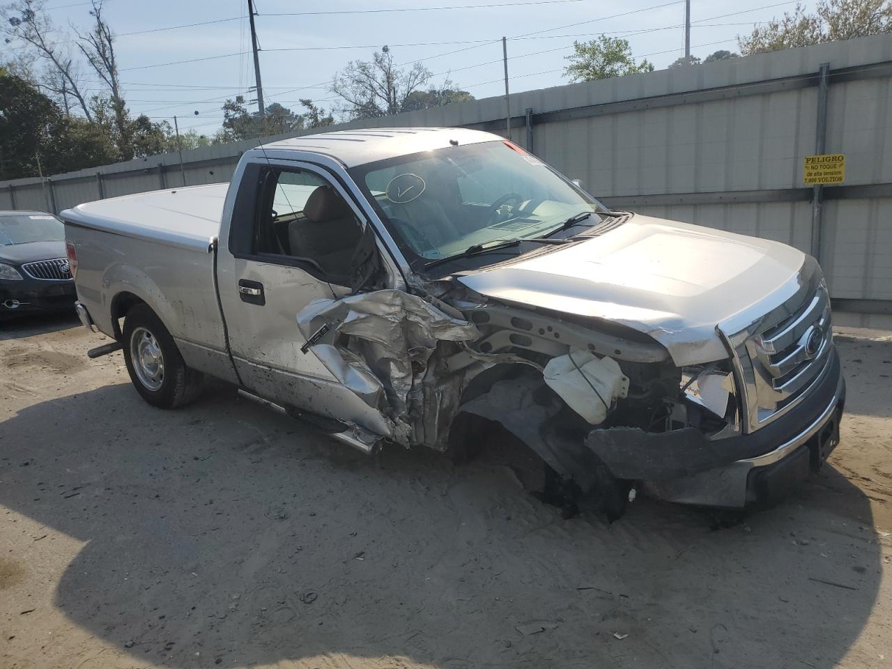 1FTMF1CW1AKB33166 2010 Ford F150
