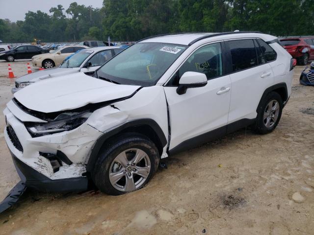 VIN 2T3W1RFV1NW225657 2022 Toyota RAV4, Xle no.1