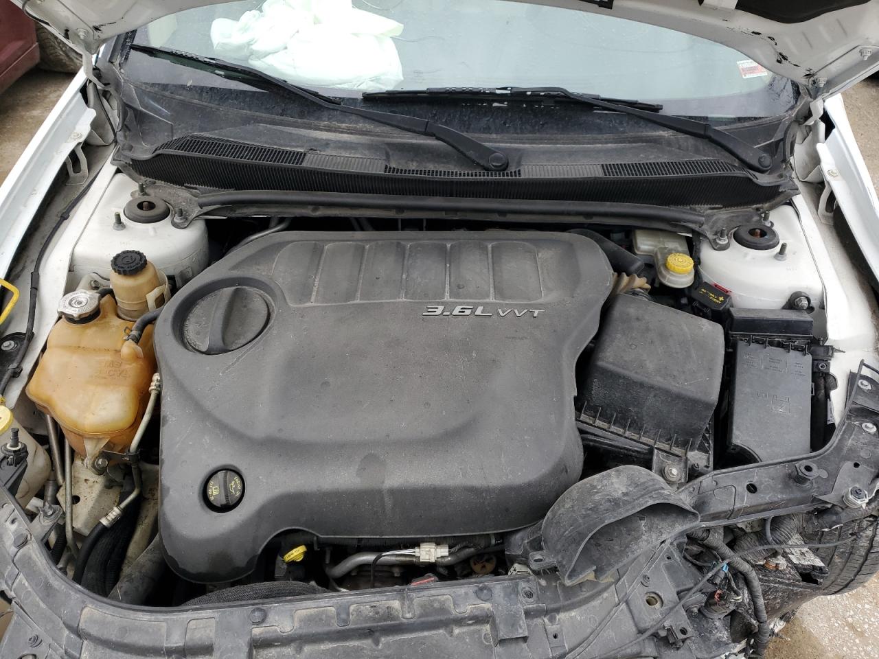 1B3BD2FG6BN572355 2011 Dodge Avenger Lux