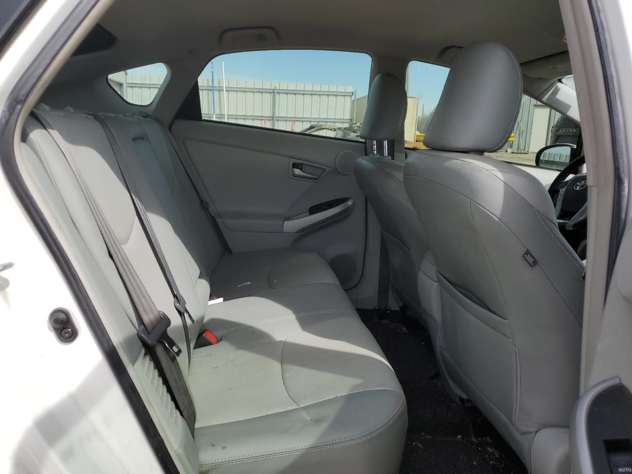 JTDKN3DU1D5659559 2013 Toyota Prius