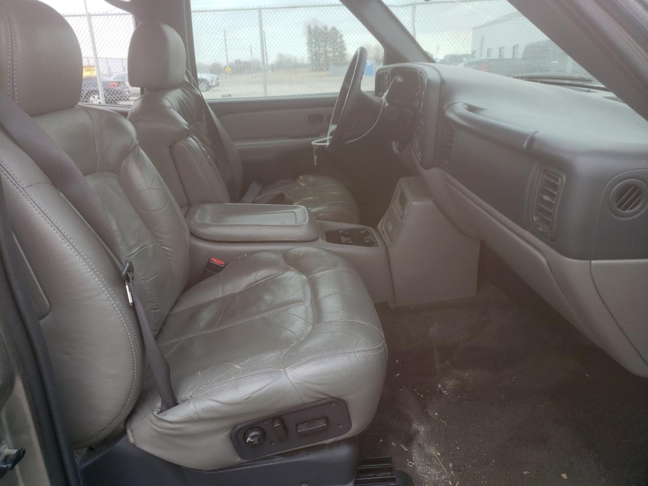 1GNEK13Z12J272349 2002 Chevrolet Tahoe K1500