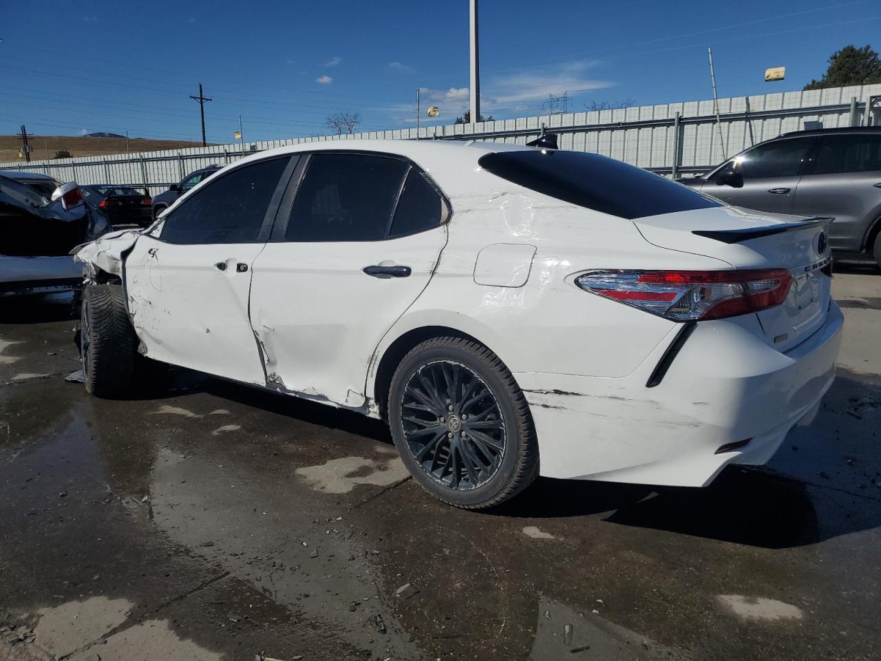 2020 Toyota Camry Se vin: 4T1G11BK5LU011617