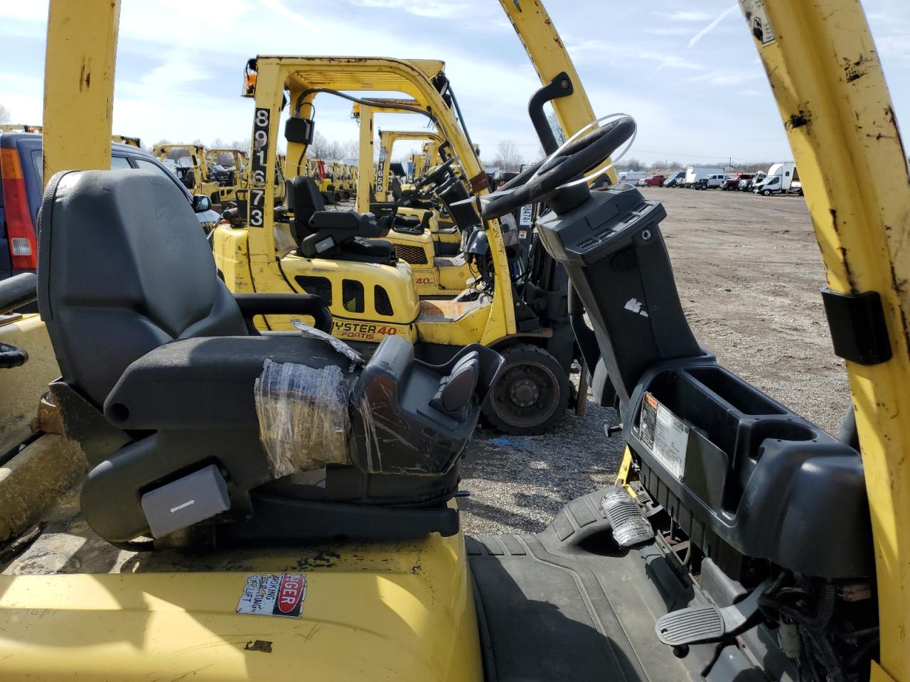Lot #3242791947 2006 HYST FORKLIFT