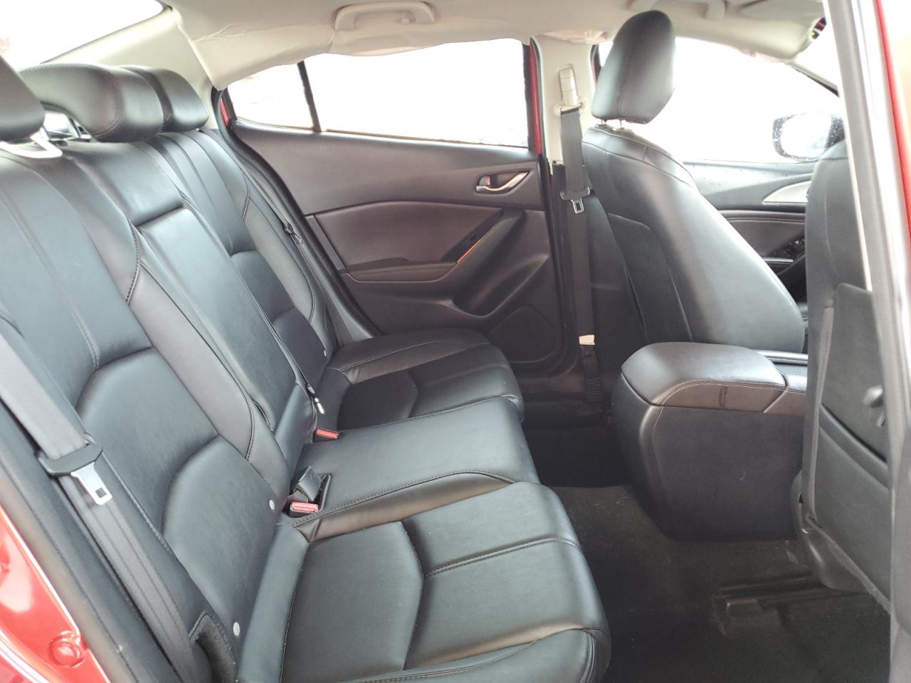 3MZBN1V35JM252826 2018 Mazda 3 Touring