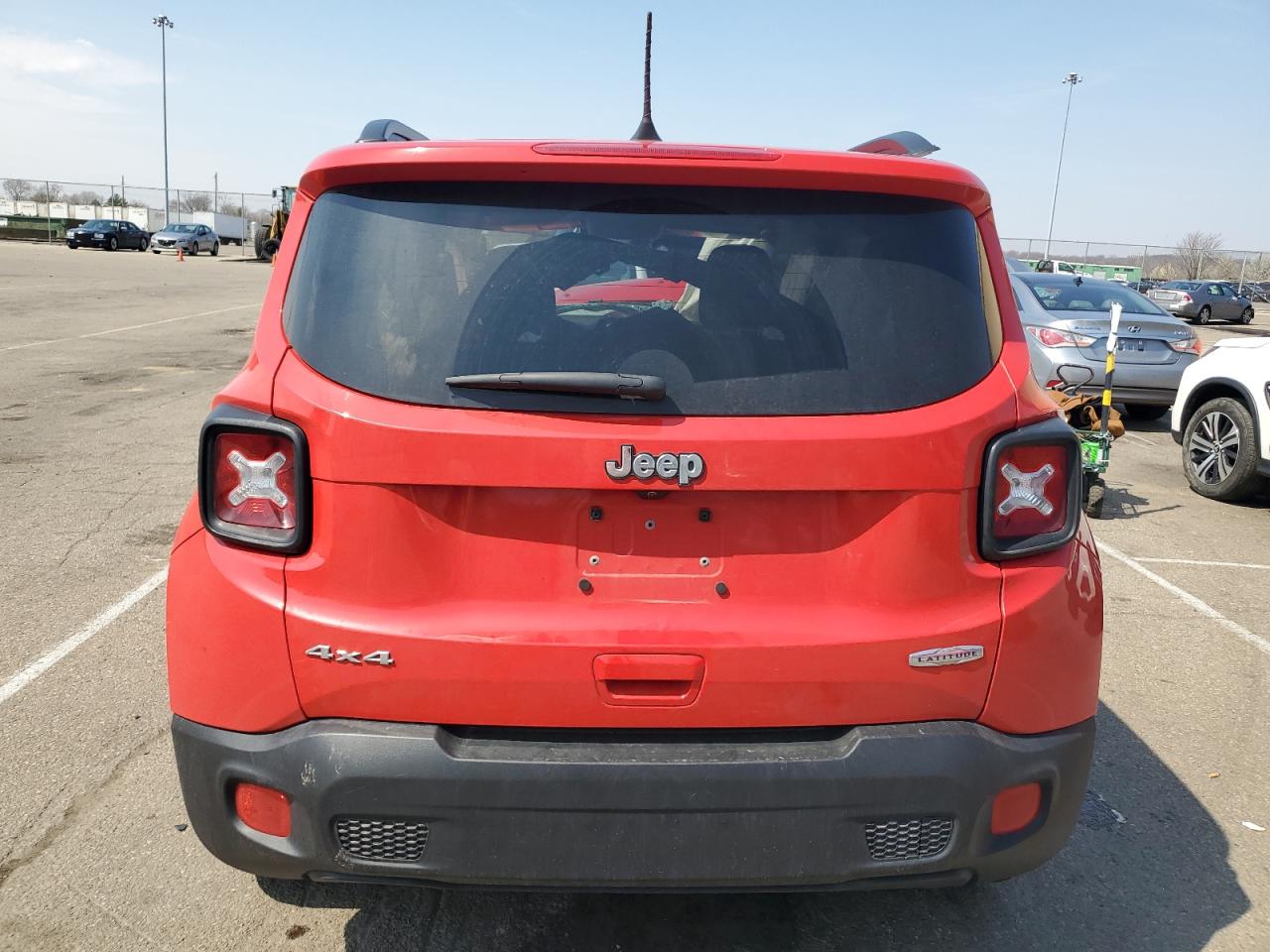 ZACCJBBB4JPJ33938 2018 Jeep Renegade Latitude