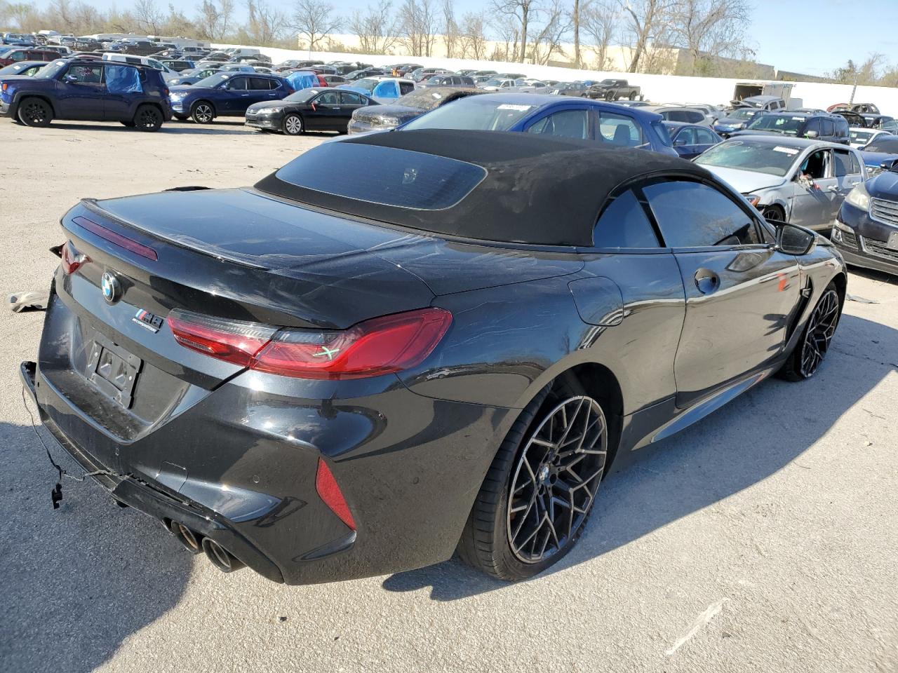 WBSDZ0C0XNCH21656 2022 BMW M8