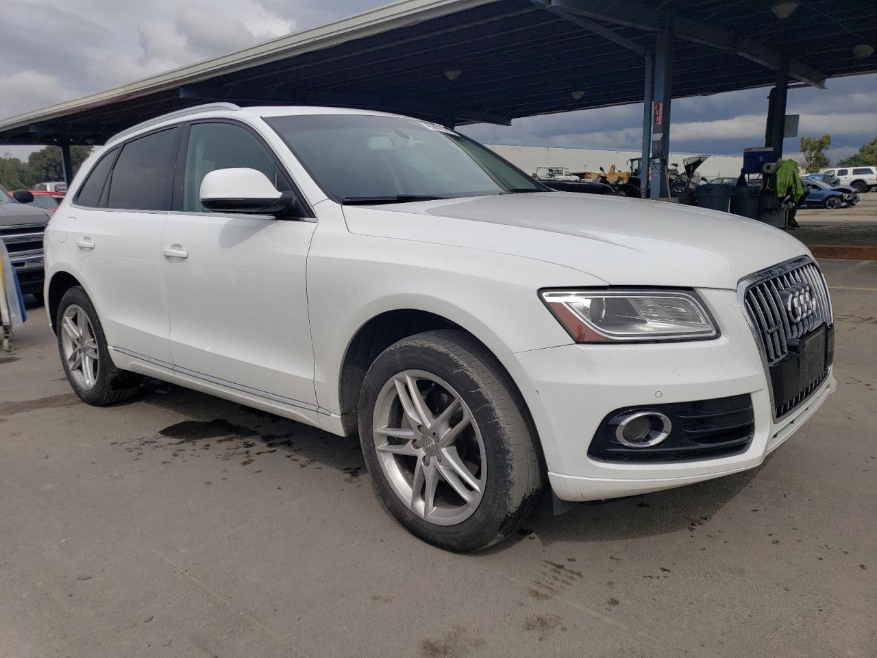 WA1LFBFP3EA125551 2014 Audi Q5 Premium Plus