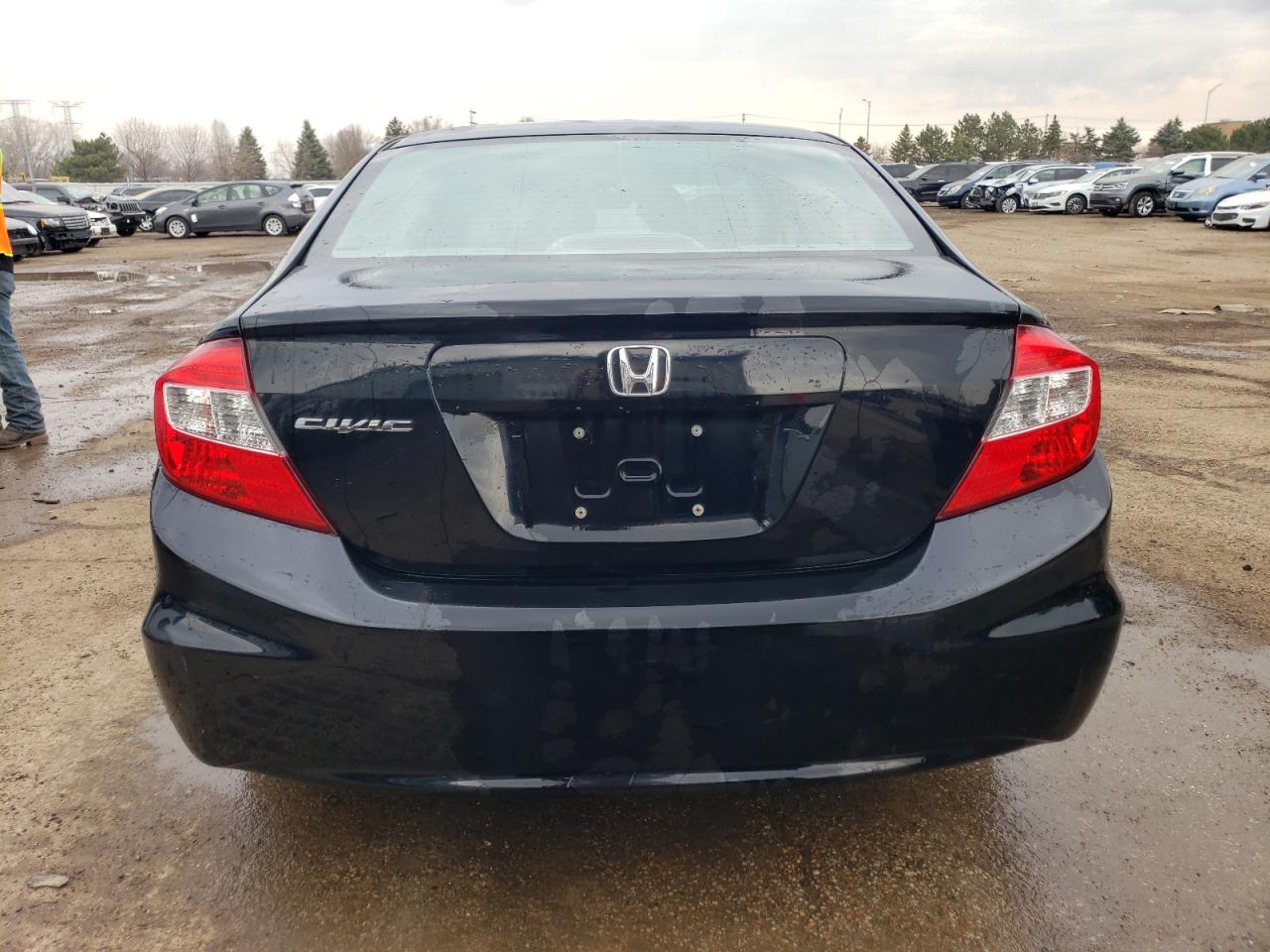 19XFB2F55CE016841 2012 Honda Civic Lx