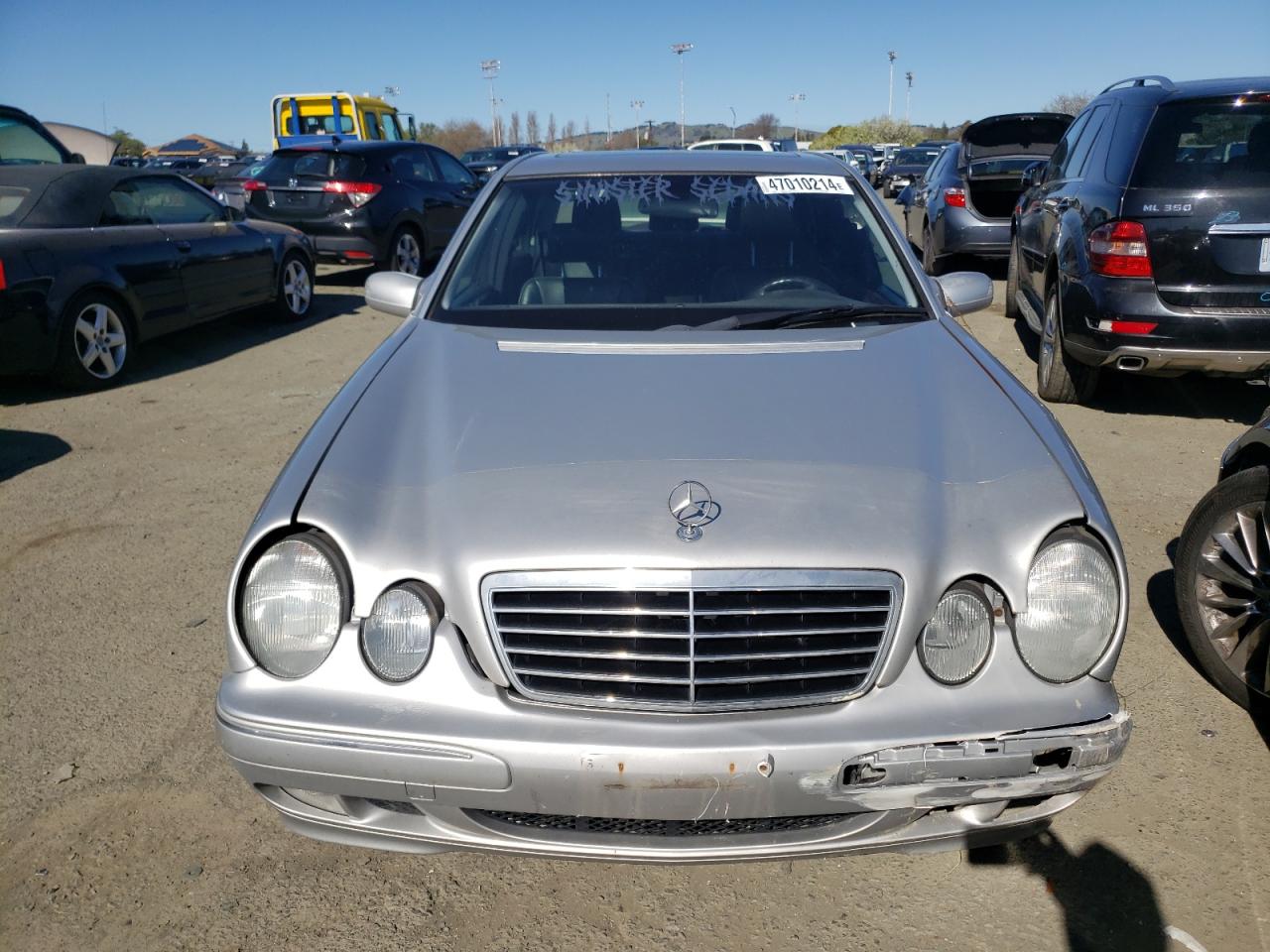 WDBJF65J61B333881 2001 Mercedes-Benz E 320