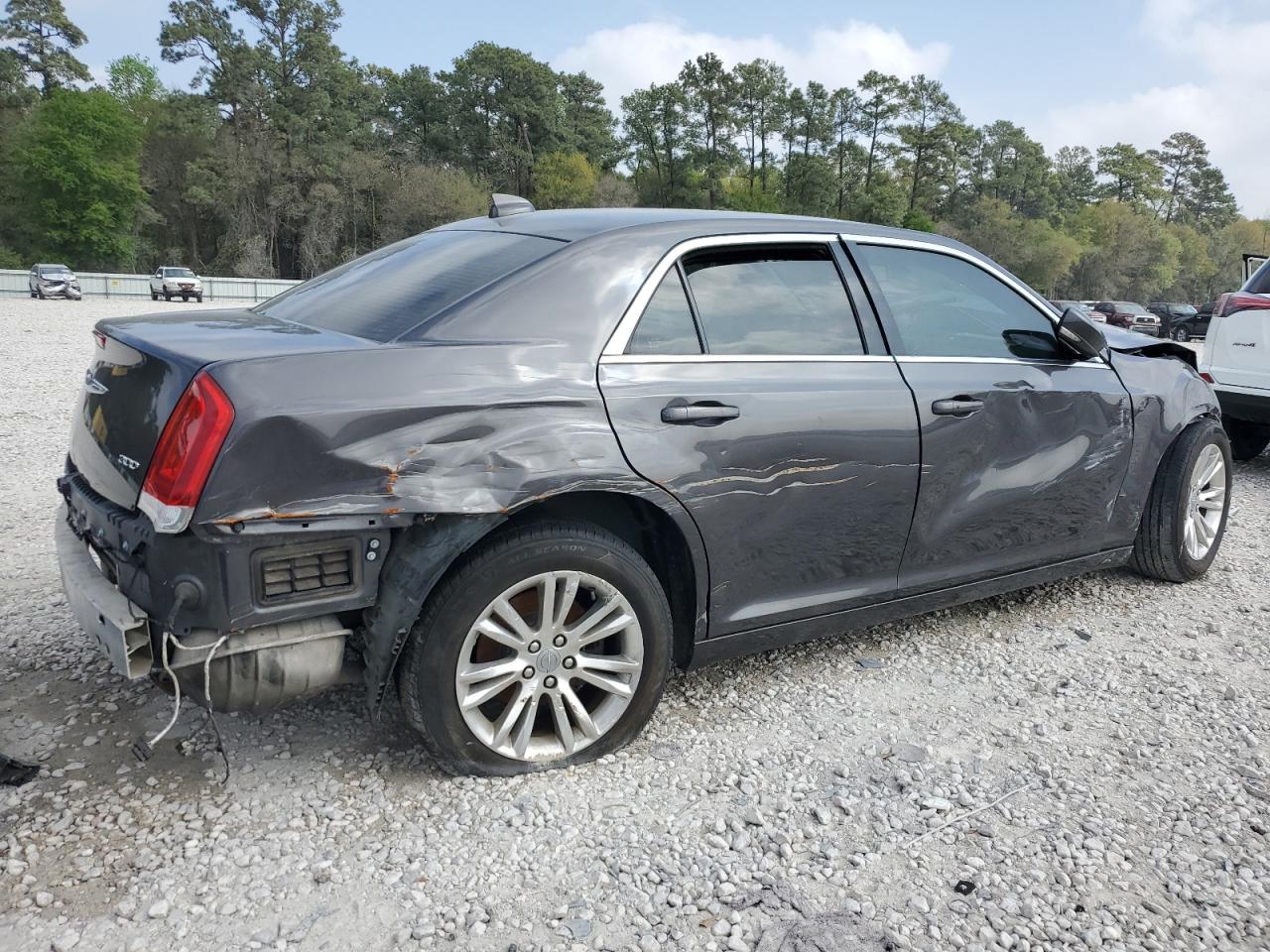 2017 Chrysler 300 Limited vin: 2C3CCAAG8HH521887