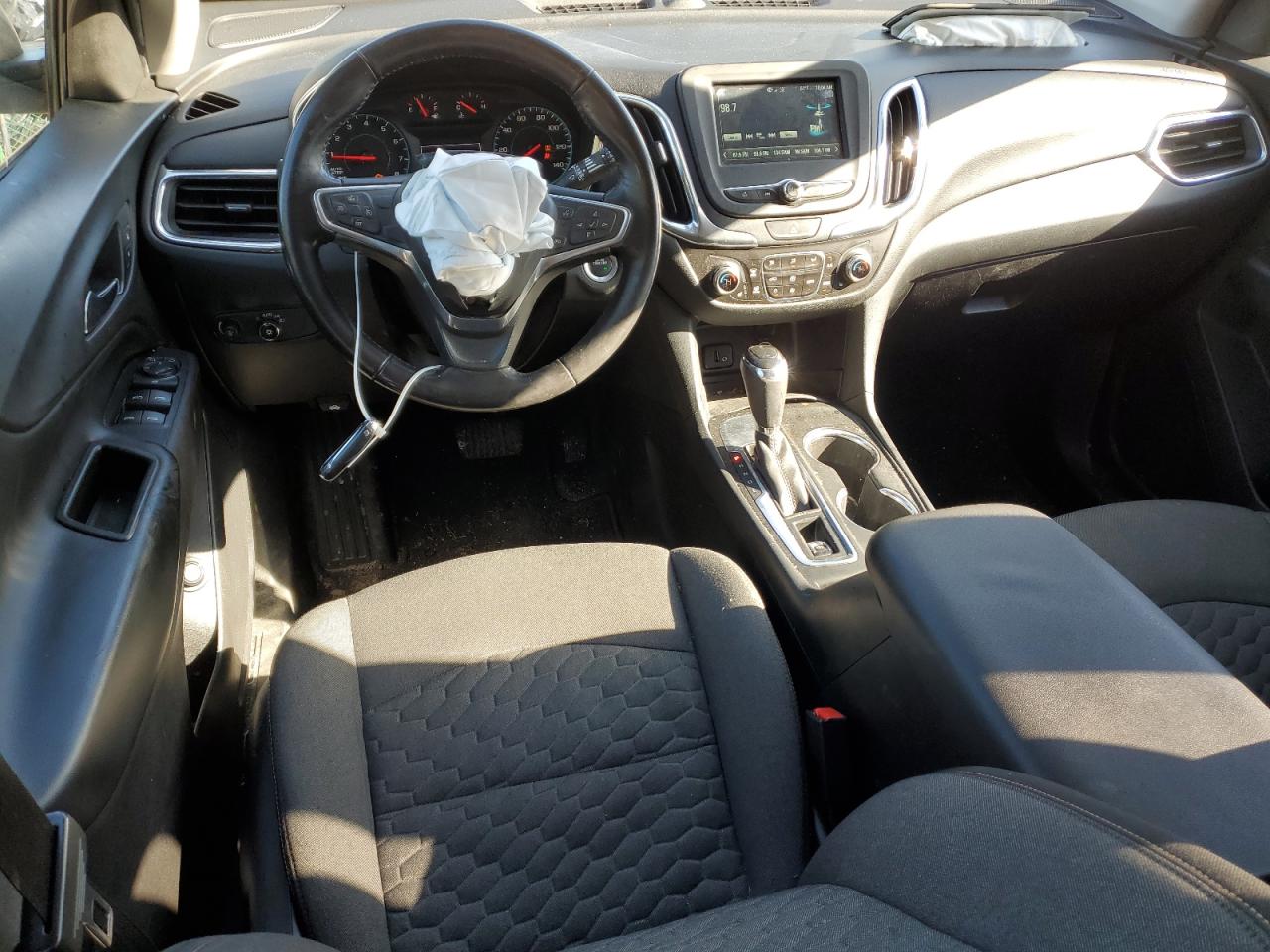 3GNAXJEV7JS634868 2018 Chevrolet Equinox Lt