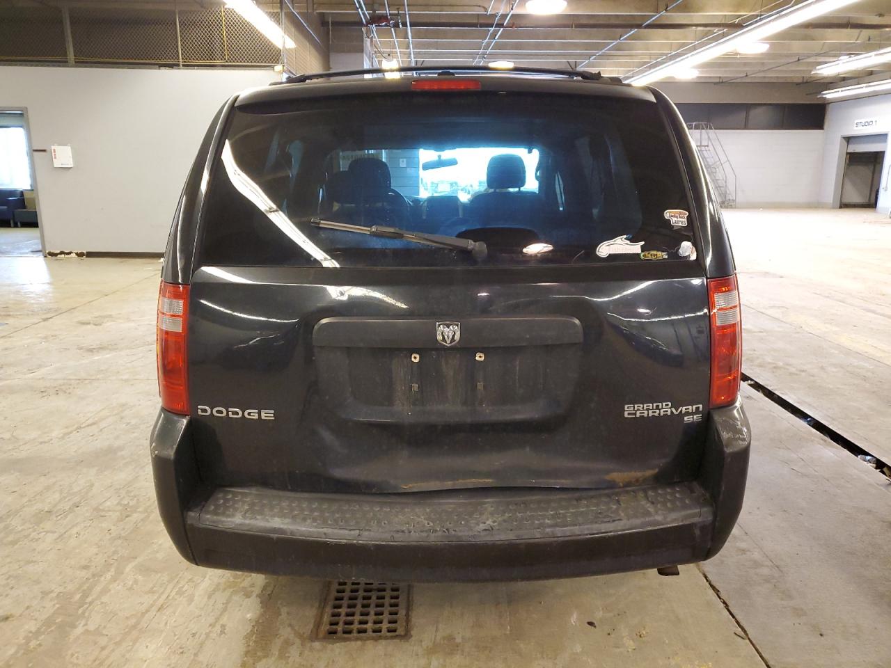 2D4RN3D12AR364363 2010 Dodge Grand Caravan Hero