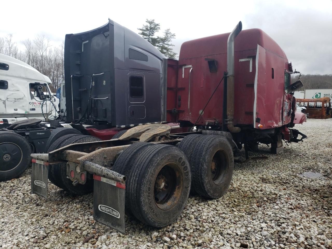 Lot #2421391028 2006 FREIGHTLINER CONVENTION