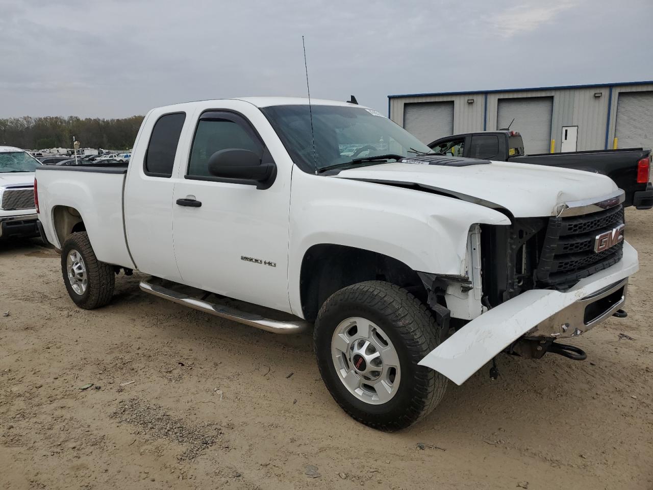 Lot #2473561149 2013 GMC SIERRA C25