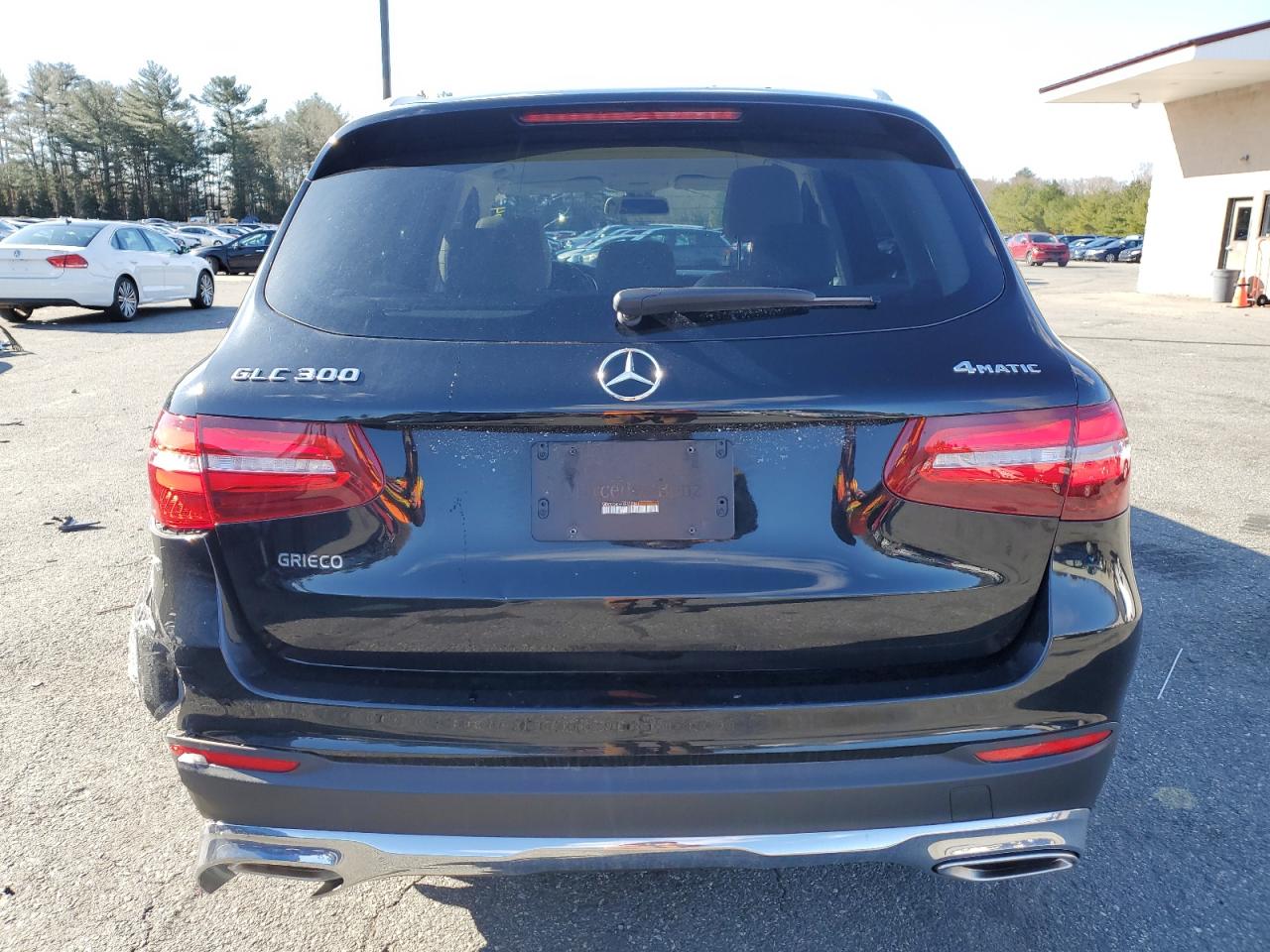 WDC0G4KB1KF632341 2019 Mercedes-Benz Glc 300 4Matic