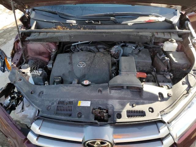 VIN 5TDJZRFHXKS729585 2019 Toyota Highlander, SE no.11