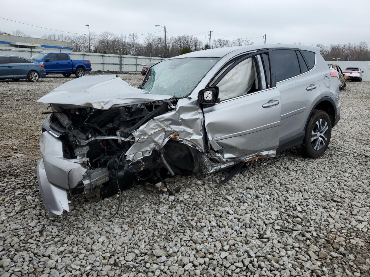 JTMBFREV5JJ198909 TOYOTA RAV 4 2018