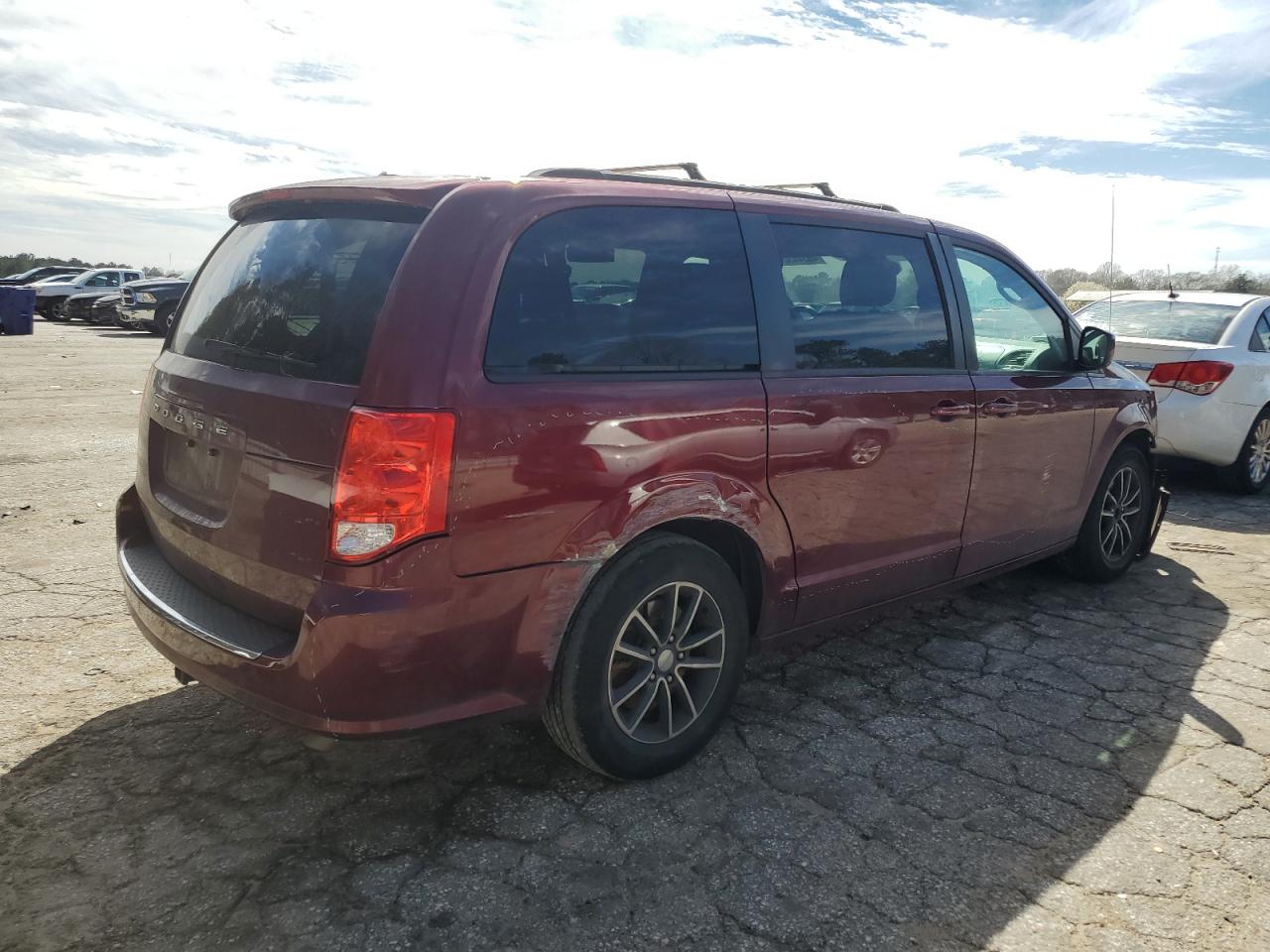 2C4RDGEG5JR339998 2018 Dodge Grand Caravan Gt