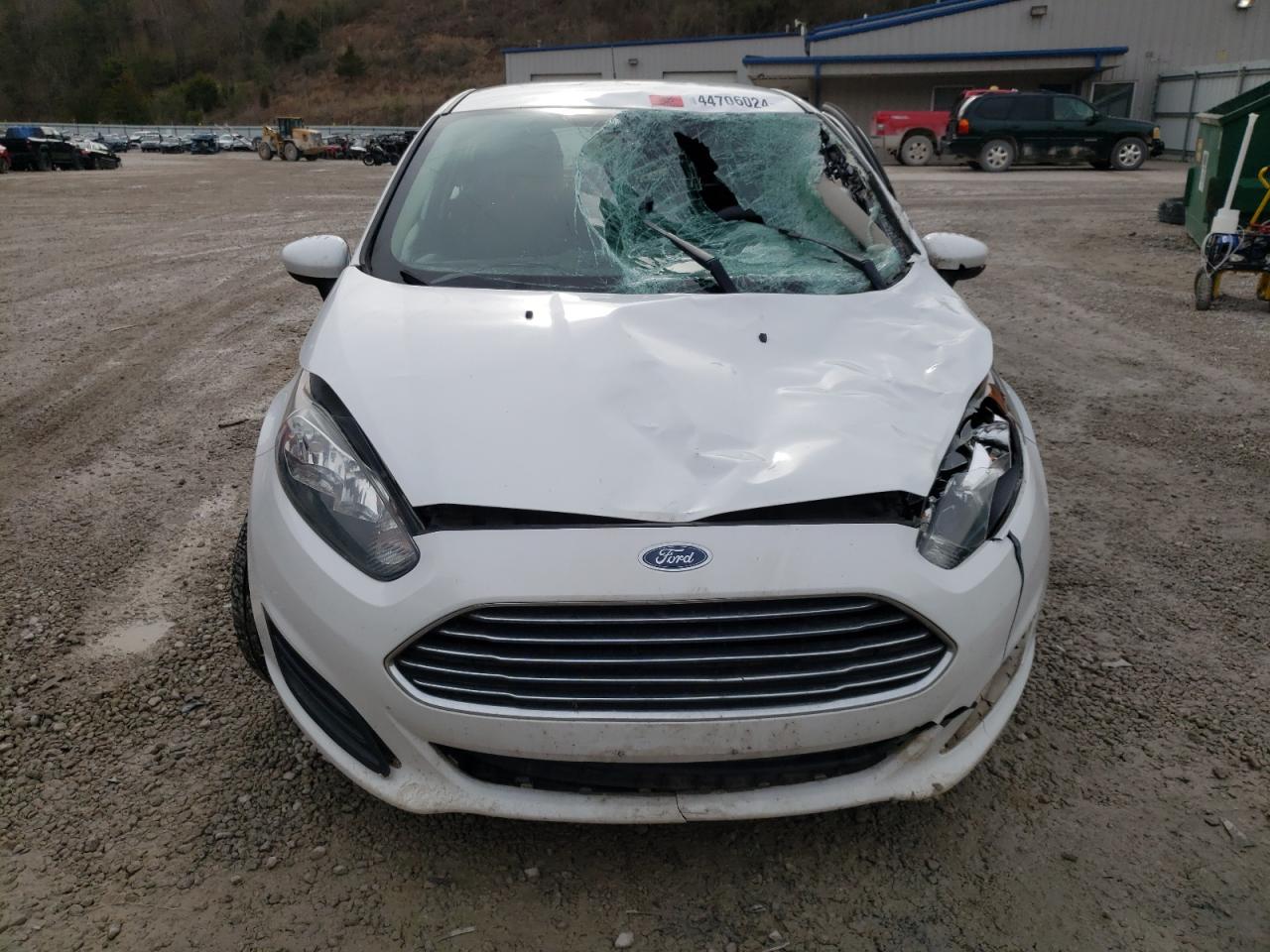 3FADP4EJ8HM115305 2017 Ford Fiesta Se