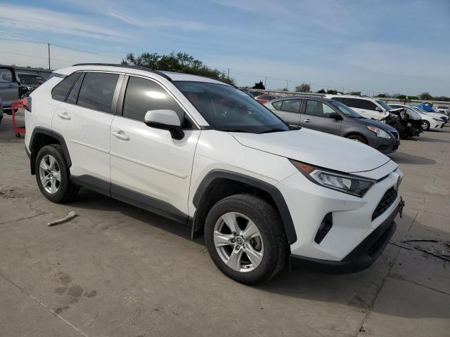 2020 TOYOTA RAV4 XLE - JTMW1RFV0LD521540