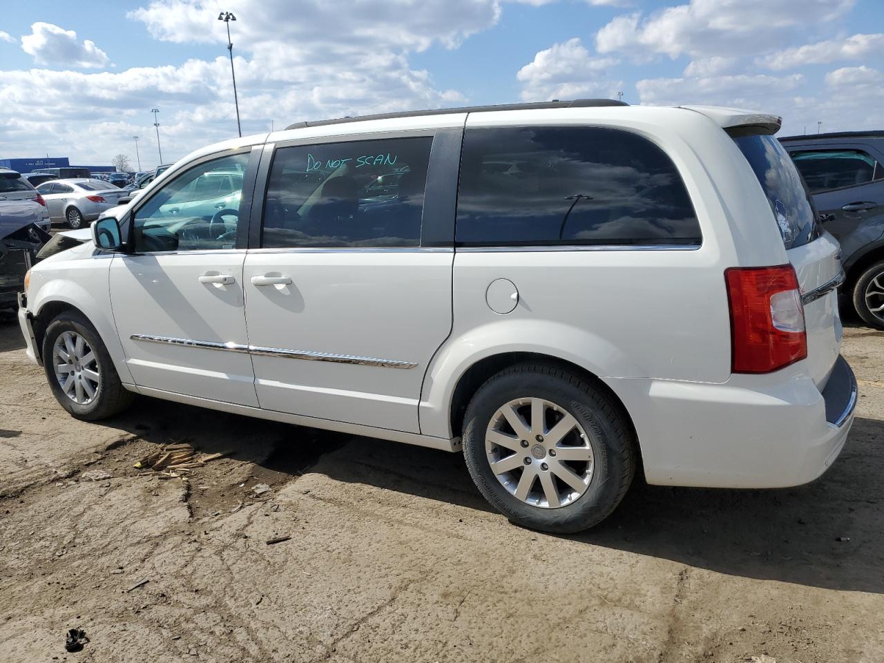 2C4RC1BGXDR511855 2013 Chrysler Town & Country Touring