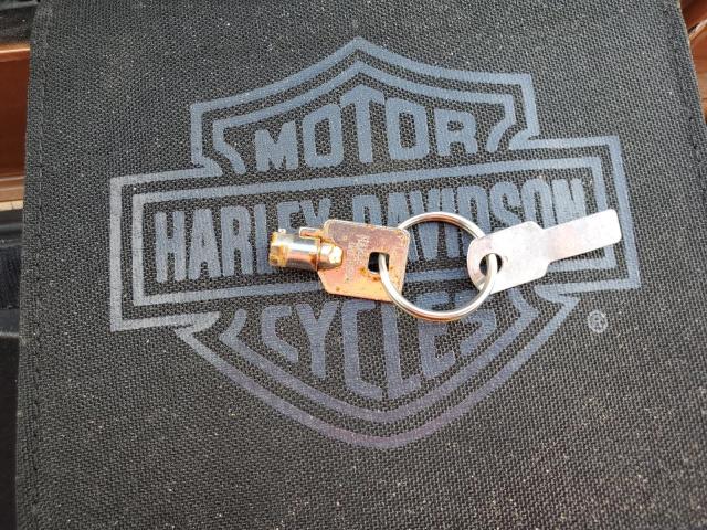 1HD1FC4408Y608503 2008 Harley-Davidson Flhtcui 105Th Anniversary Edition