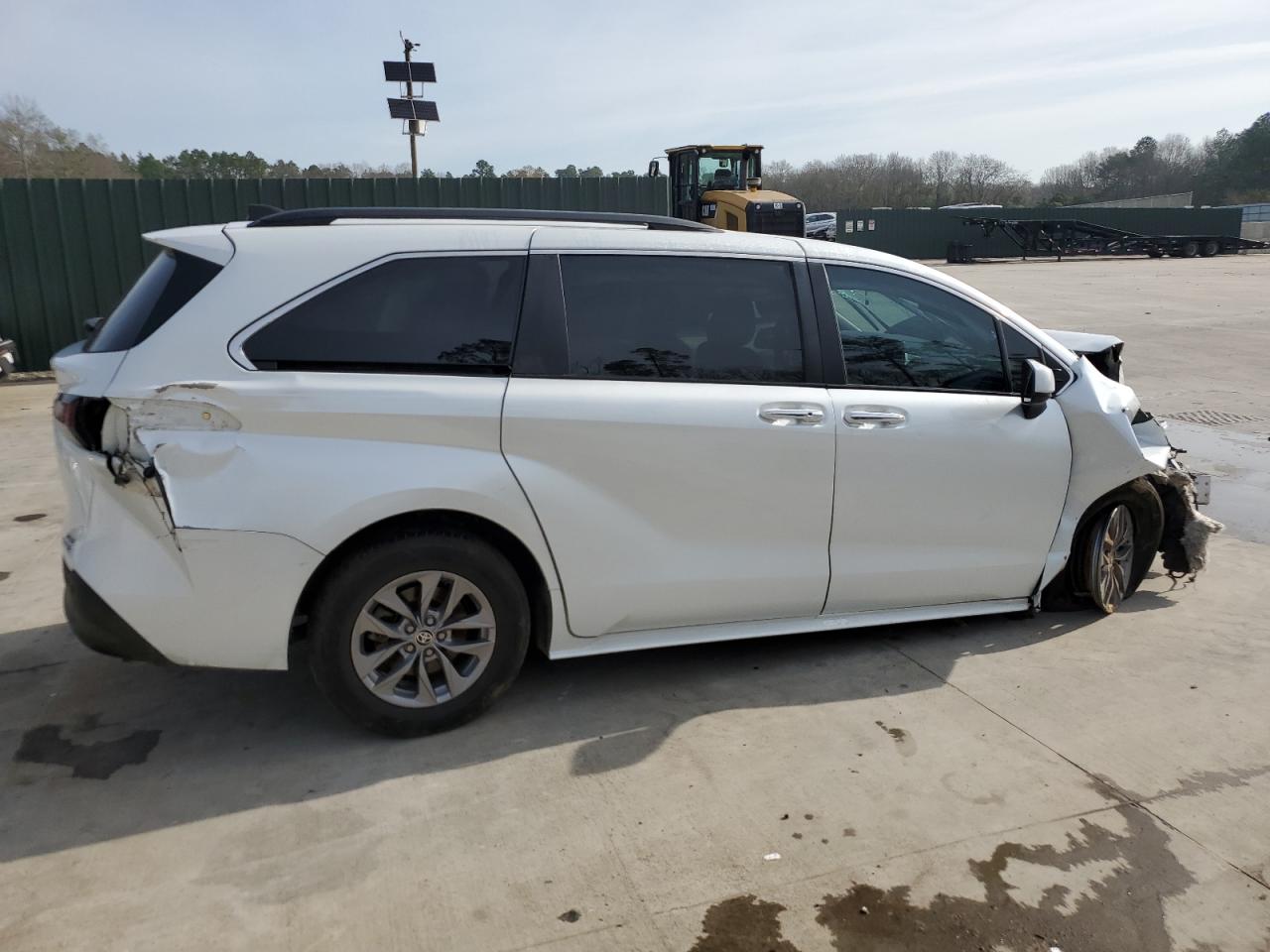 5TDYRKEC2NS086553 2022 Toyota Sienna Xle