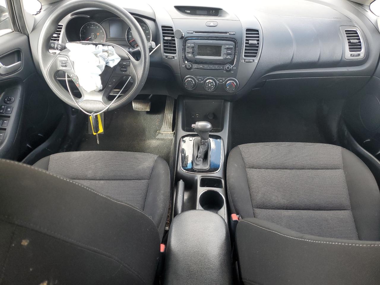 3KPFK4A79HE027319 2017 Kia Forte Lx