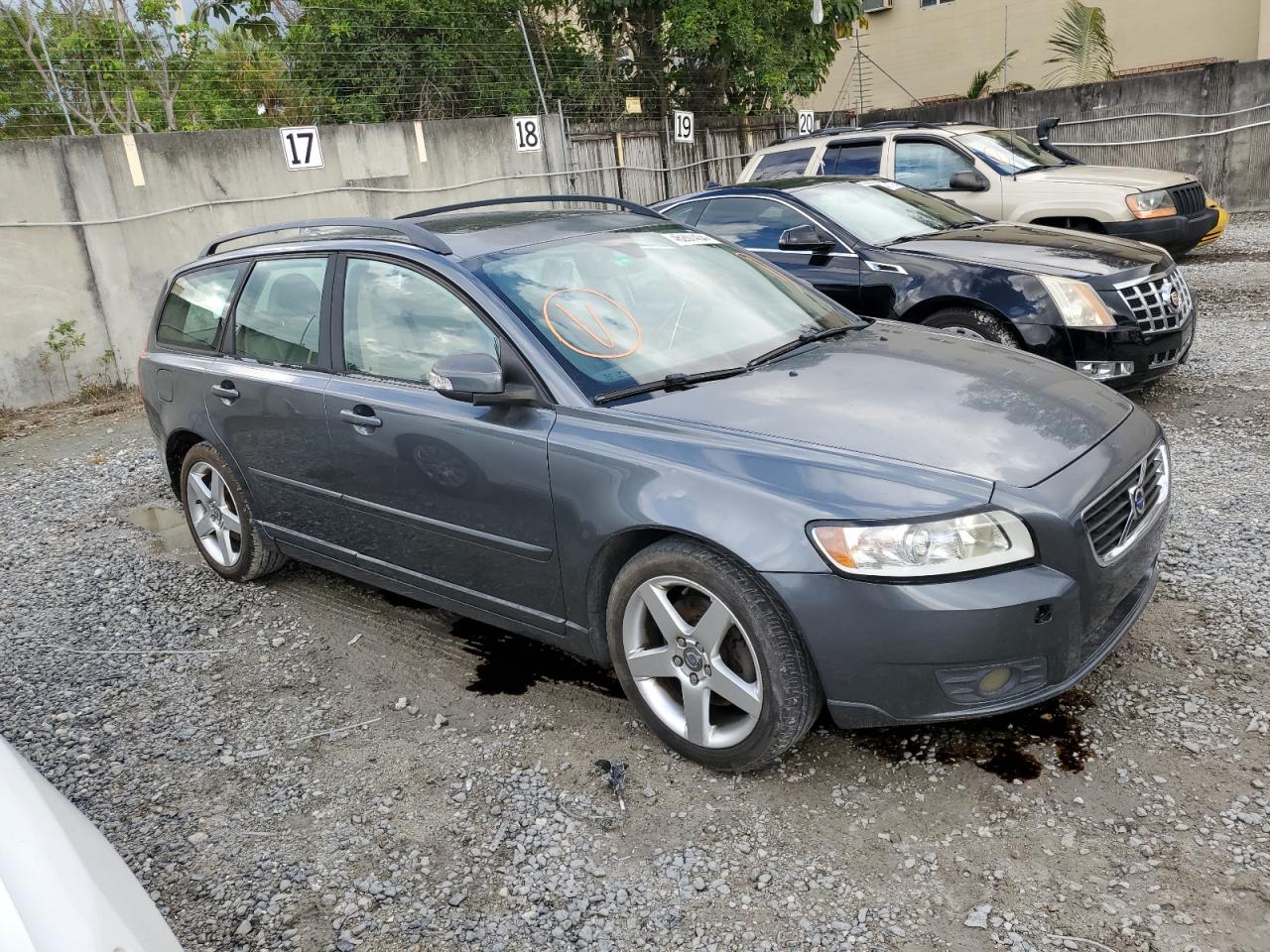 YV1MW382X82369322 2008 Volvo V50 2.4I