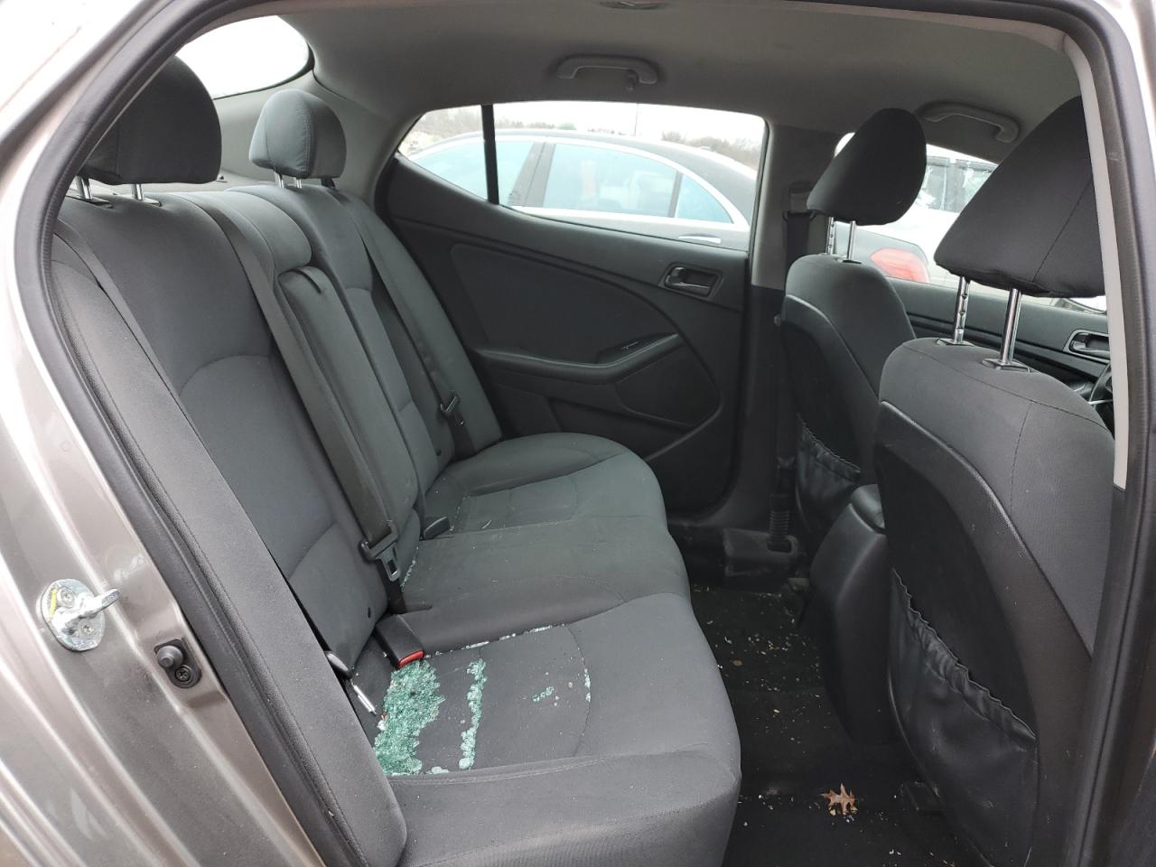 5XXGM4A70FG374461 2015 Kia Optima Lx