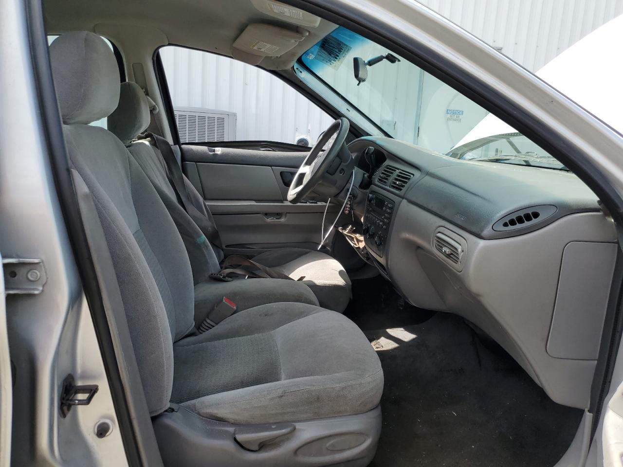 1FAFP53275A145222 2005 Ford Taurus Se