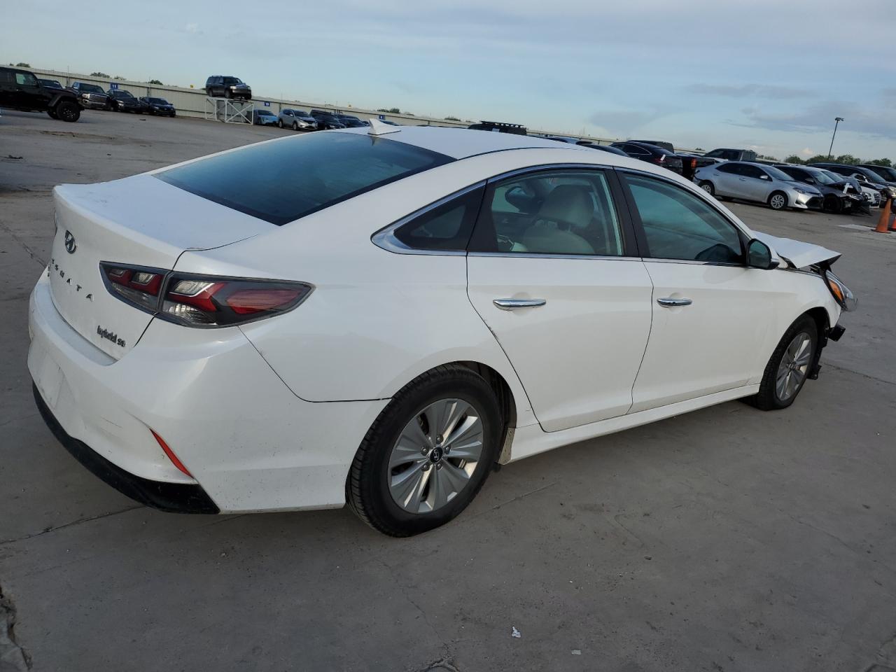 KMHE24L38JA081334 2018 Hyundai Sonata Hybrid