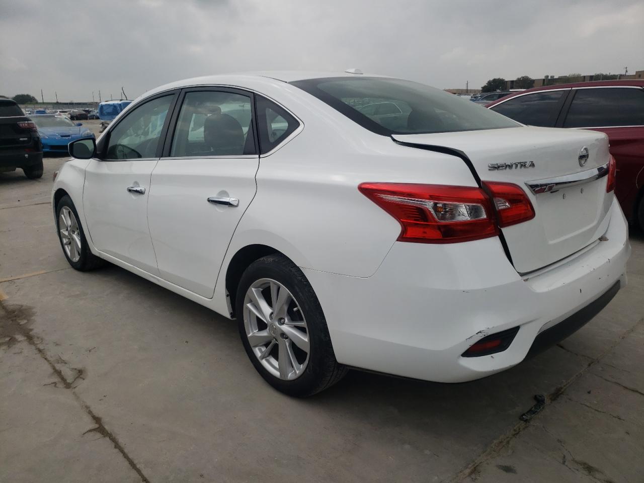 VIN: 3N1AB7AP7KL612711 2019 NISSAN SENTRA