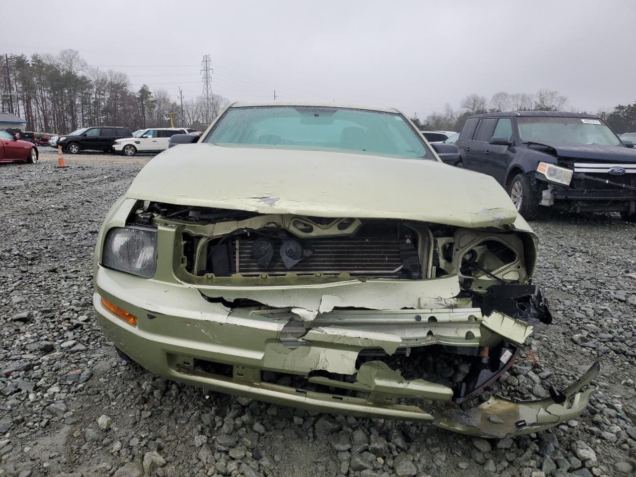 1ZVFT80N755136872 2005 Ford Mustang