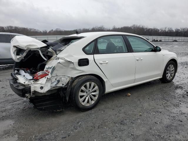 2015 VOLKSWAGEN PASSAT S - 1VWAT7A39FC076575