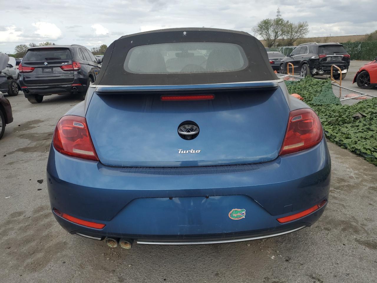 3VW5DAATXJM506956 2018 Volkswagen Beetle S