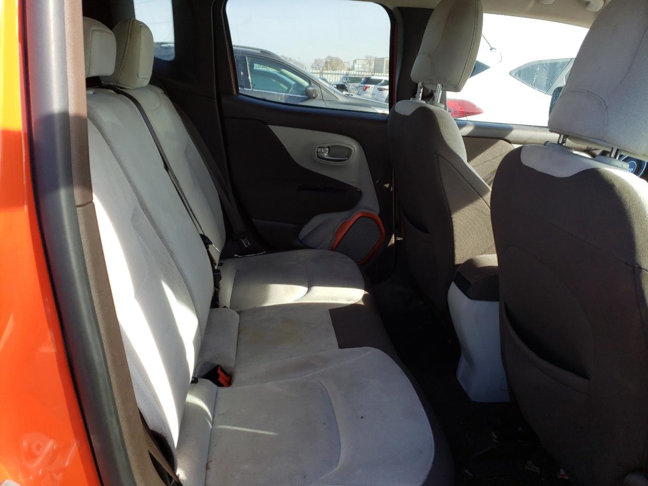 ZACCJBBT0FPB66356 2015 Jeep Renegade Latitude