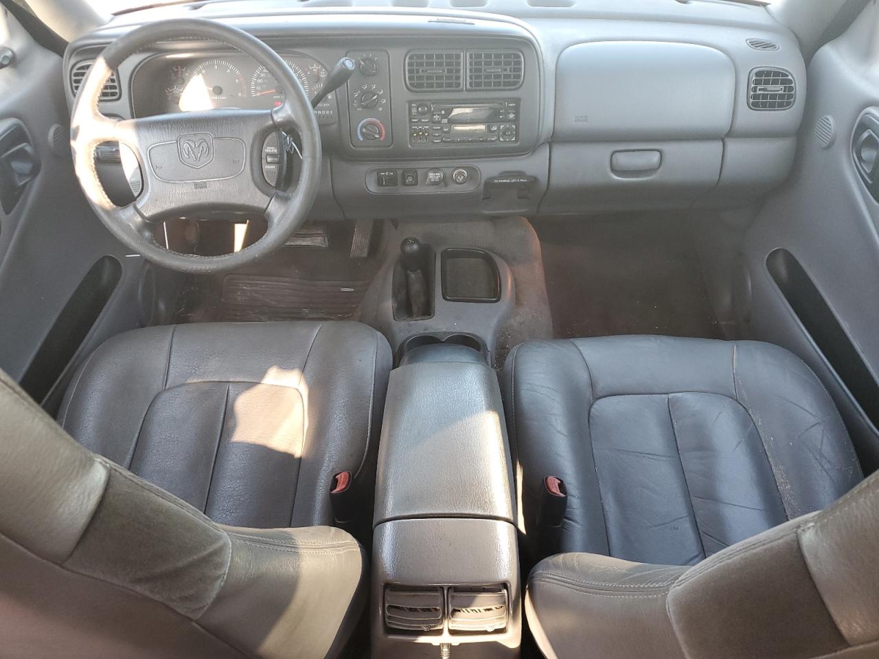 1B4HS28Z3XF587844 1999 Dodge Durango