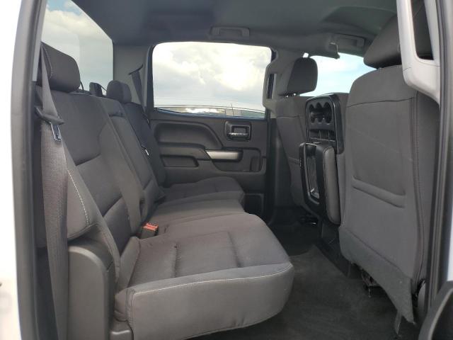 2018 Chevrolet Silverado - Image 10