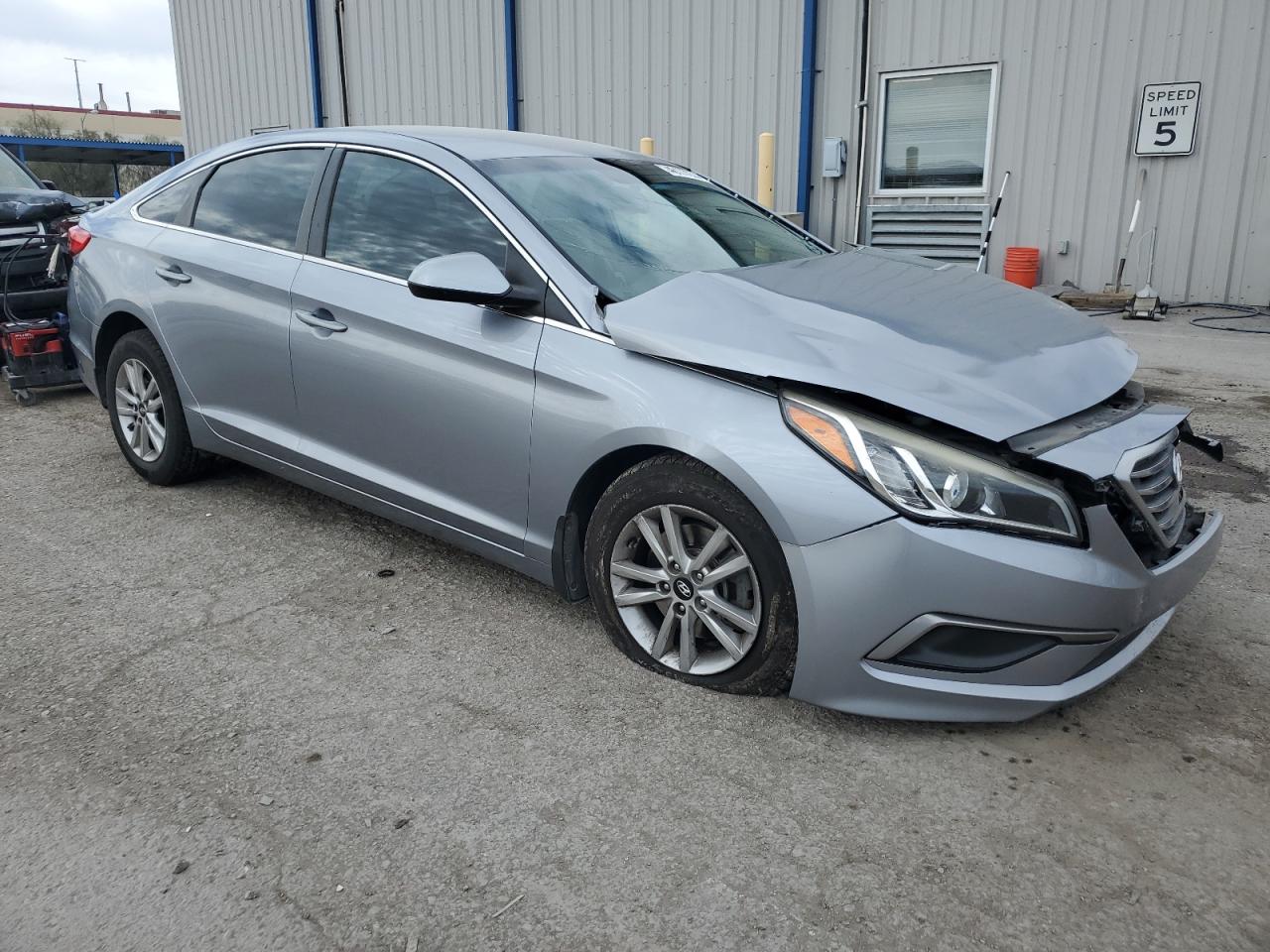 2016 Hyundai Sonata Se vin: 5NPE24AF7GH410060