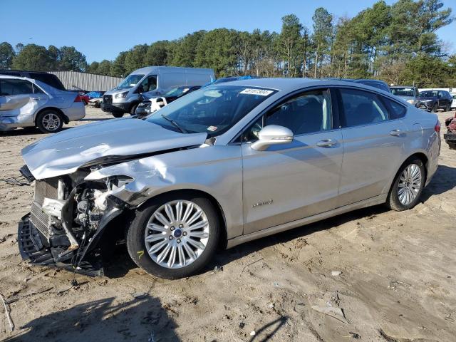 Lot #2455206413 2015 FORD FUSION SE salvage car