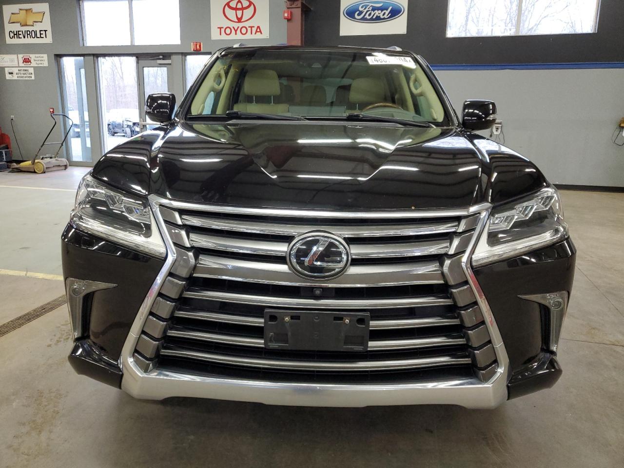 JTJHY7AX5G4190703 2016 Lexus Lx 570