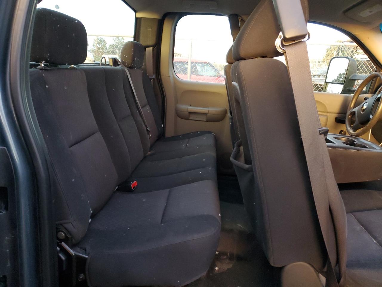 1GCSKPE06AZ248111 2010 Chevrolet Silverado K1500