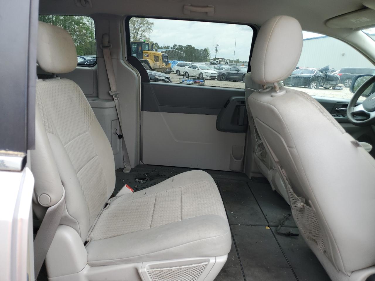 Lot #2463593235 2009 CHRYSLER TOWN & COU