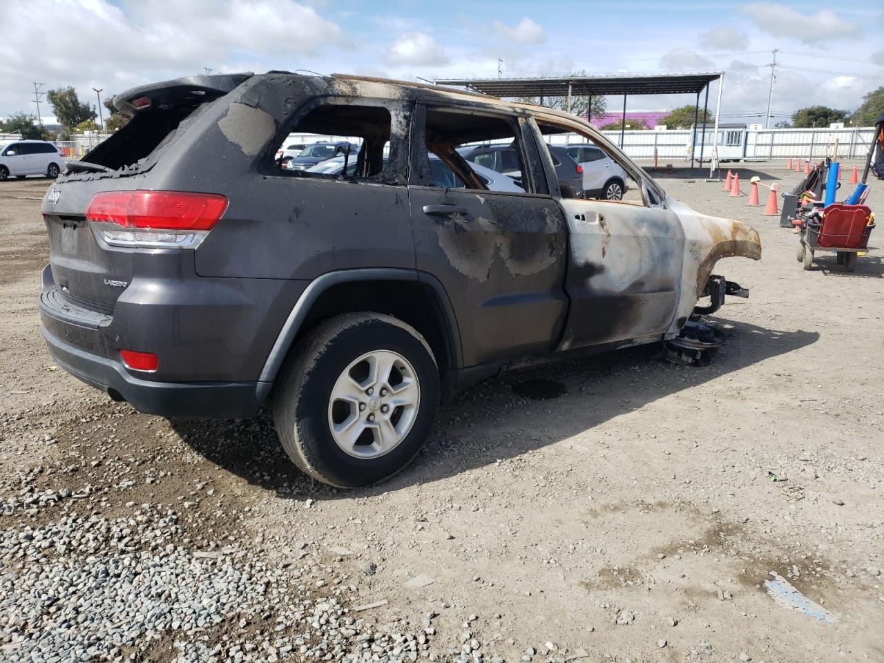 1C4RJEAG2GC499941 2016 Jeep Grand Cherokee Laredo