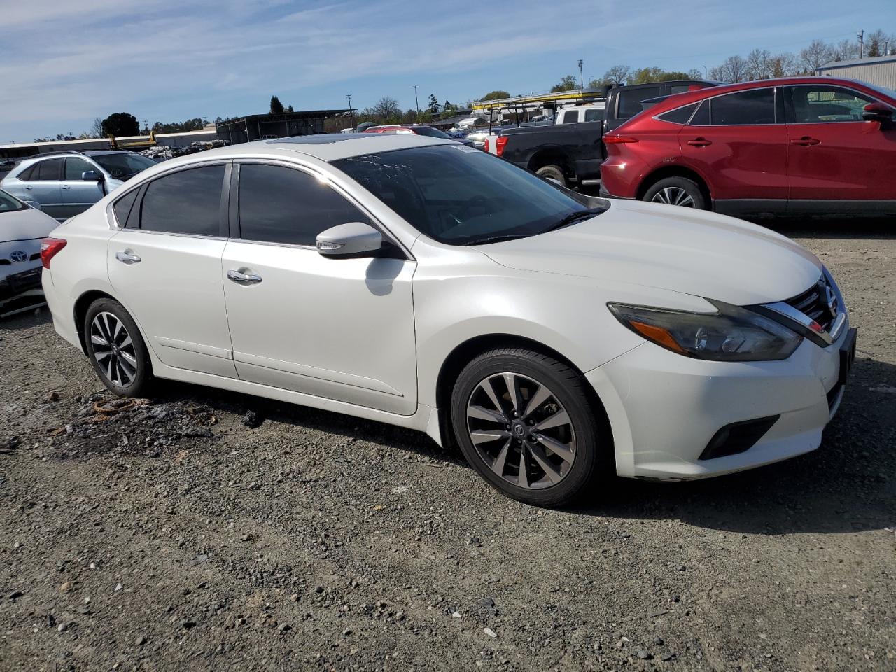 1N4AL3AP1GC230685 2016 Nissan Altima 2.5