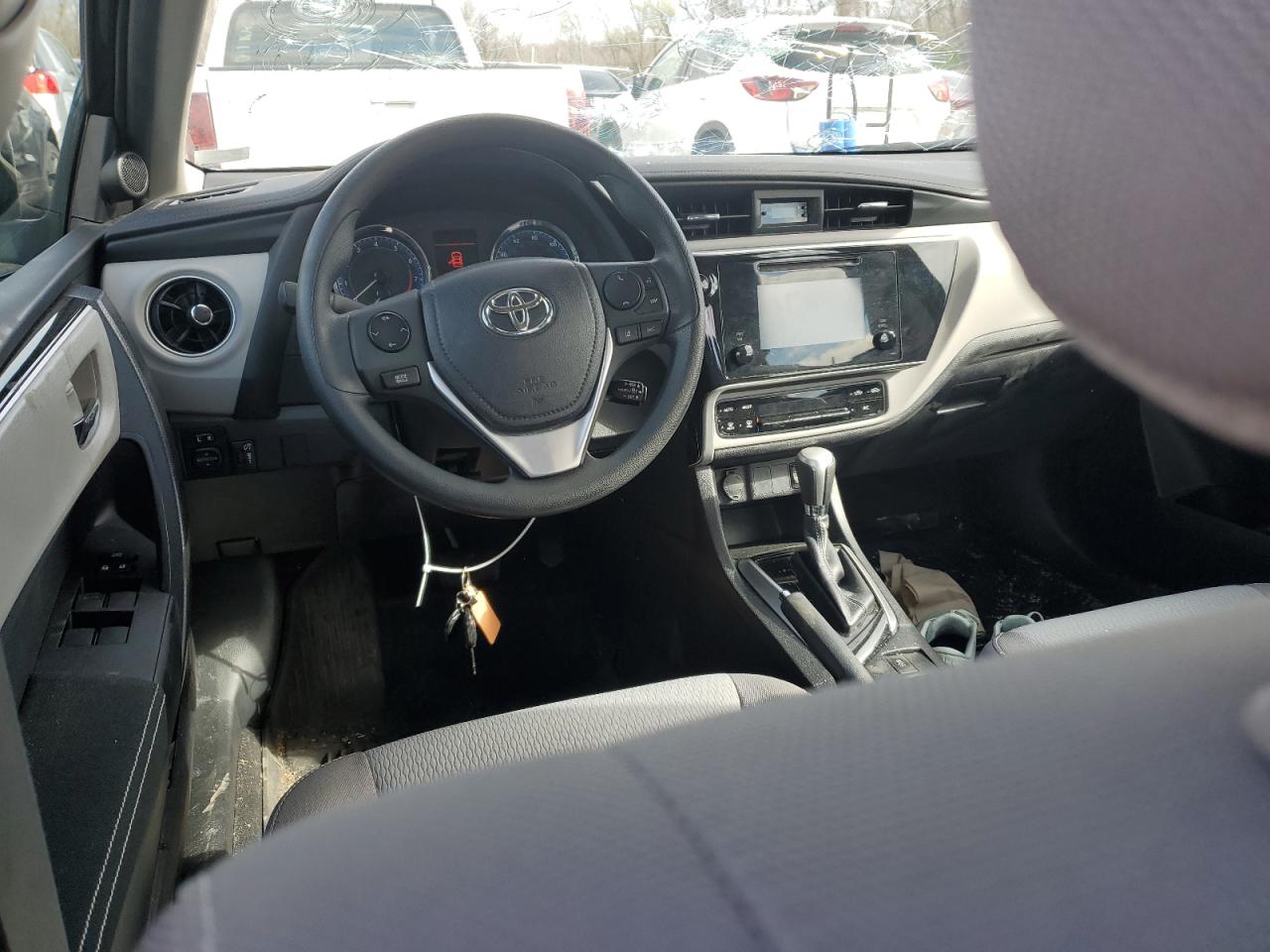 2018 Toyota Corolla L vin: 2T1BURHEXJC980491