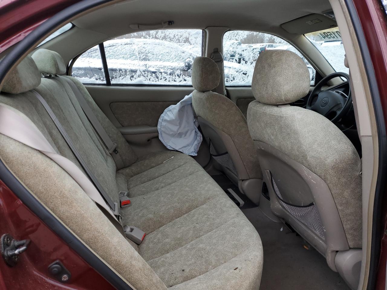 KMHDN45D91U182437 2001 Hyundai Elantra Gls