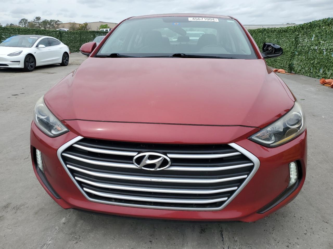 KMHD84LF1HU102621 2017 Hyundai Elantra Se